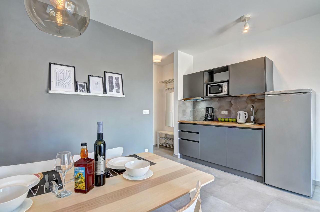 Apartman D Pula Dış mekan fotoğraf