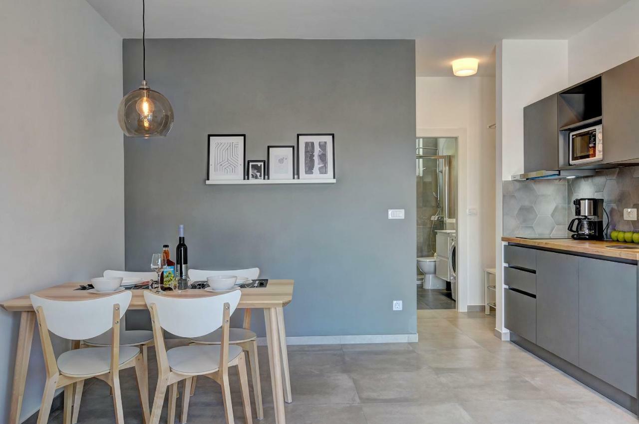 Apartman D Pula Dış mekan fotoğraf