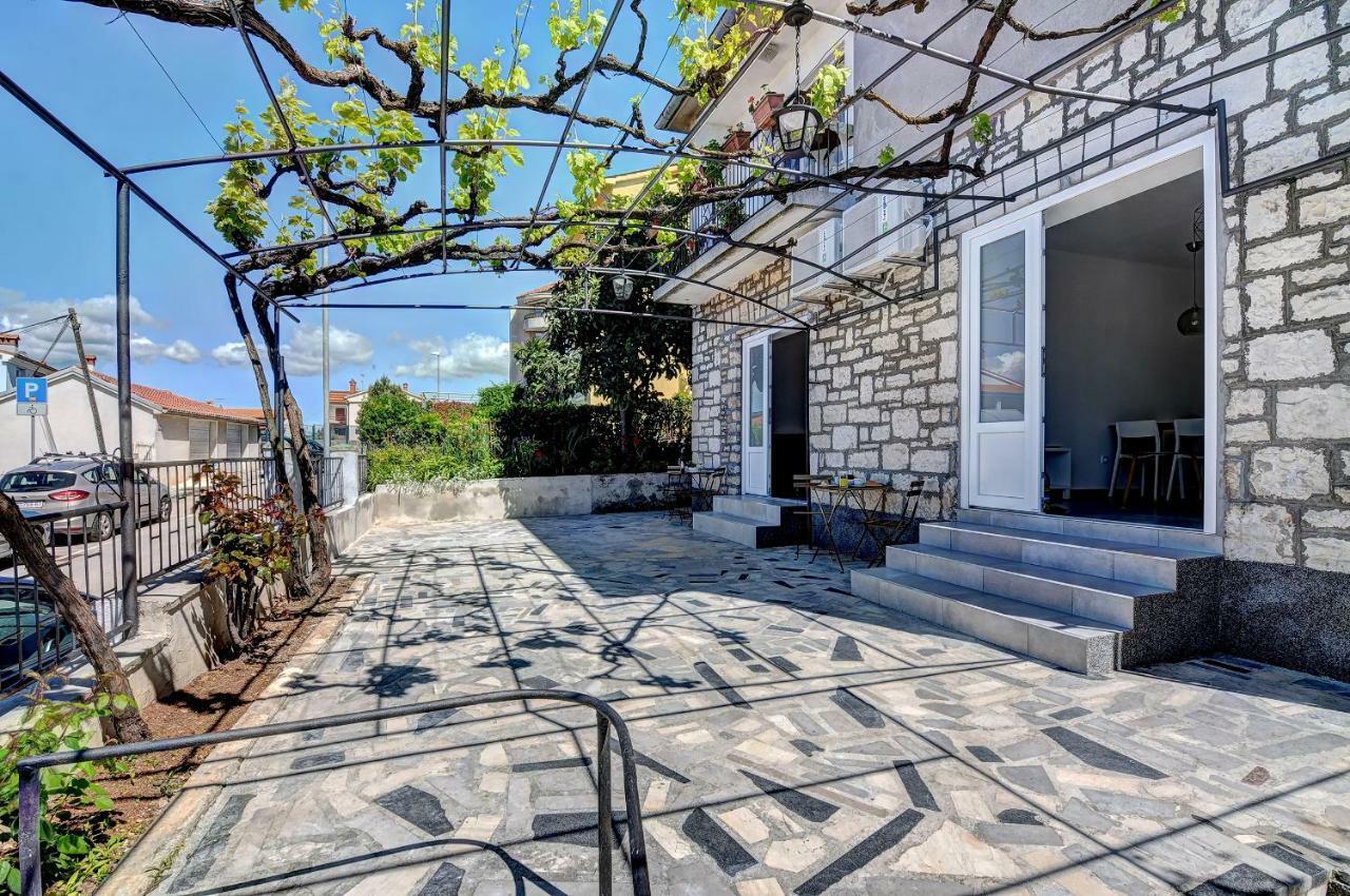 Apartman D Pula Dış mekan fotoğraf